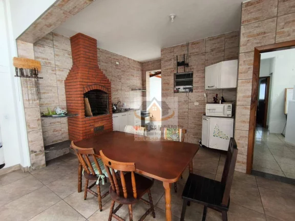 Imagem Casa térrea, 2 Dormitórios + Edícula, Praia Centro, Itanhaém-SP