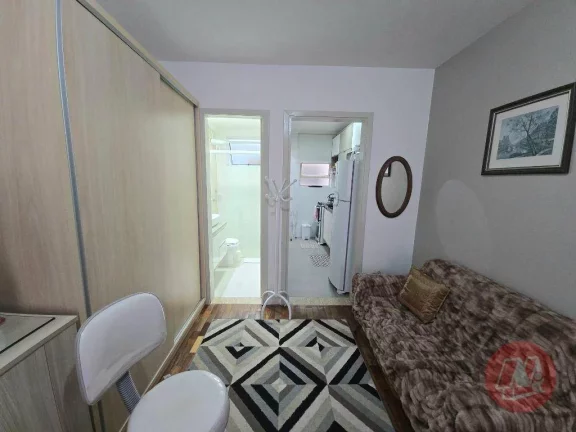 Imagem Kitnet com 1 dormitório para alugar, 30 m² por R$ 2.045,00/mês - Santa Cecília - Porto Alegre/RS