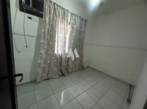 Imagem Casa Isolada à Venda com 3 Dormitórios e Piscina no Bairro Bom Retiro em Santos/SP