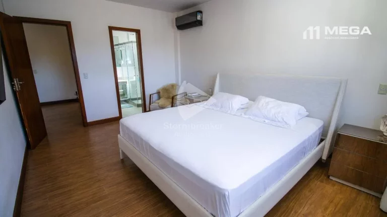 Imagem Casa com 4 dormitórios à venda, 250 m² por R$ 2.600.000,00 - Centro - Domingos Martins/ES