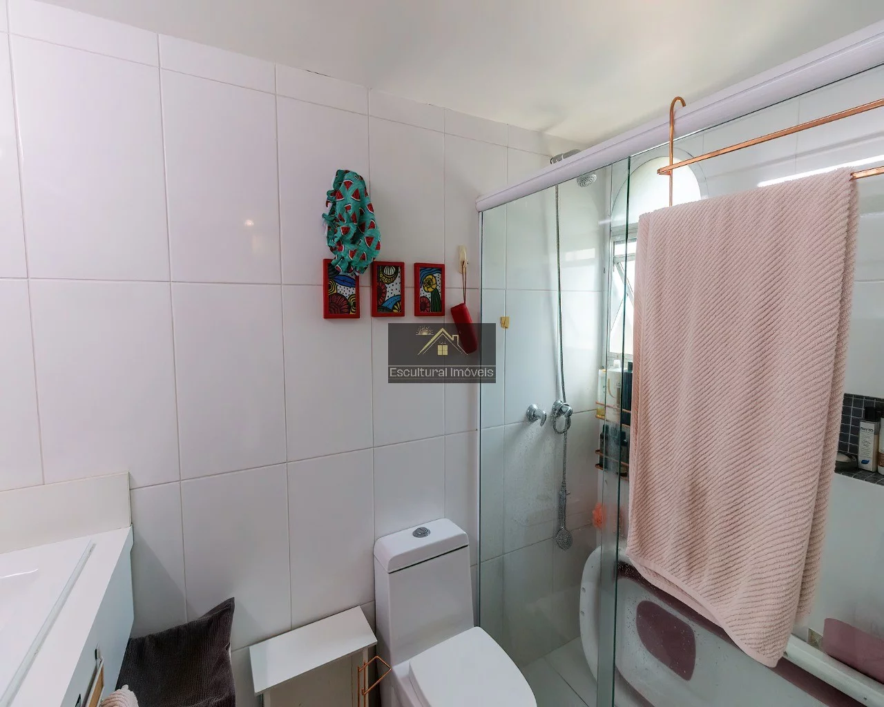 Imagem NO CORAÇÃO DO CHARMOSO BADALADO BAIRRO ITAIM APARTAMENTO DUPLEX 49,32 M 1 DORMITÓRIO SUÍTE SALA 2 AMBIENTES COZINHA ABERTA AR-CONDICIONADO 1 VAGA