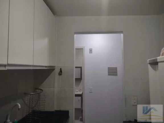Imagem Apartamento para Venda em Curitiba, Sítio Cercado, 2 dormitórios, 1 banheiro, 1 vaga