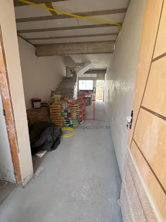 Imagem Sobrado em Fase de Construção: Casa à Venda em Franco da Rocha-SP, 2 Quartos, 2 Suítes, 1 Vaga de Garagem, 70m²