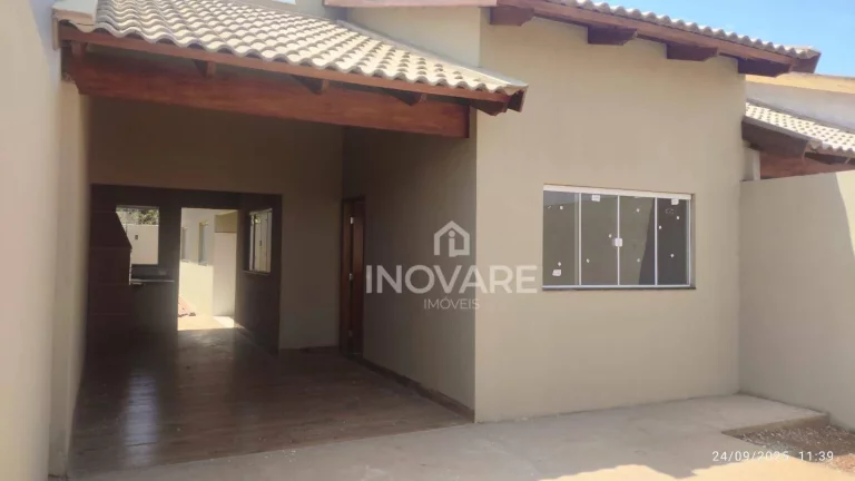 Imagem Casa com 2 dormitórios à venda, 1 m² por R$ 235.000,00 - Setor Nossa Senhora da Saúde - Itumbiara/GO