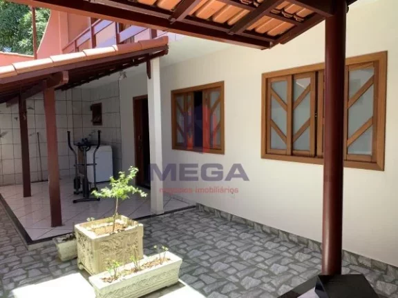 Imagem Linda casa colonial no bairro Araças R$750.000,00