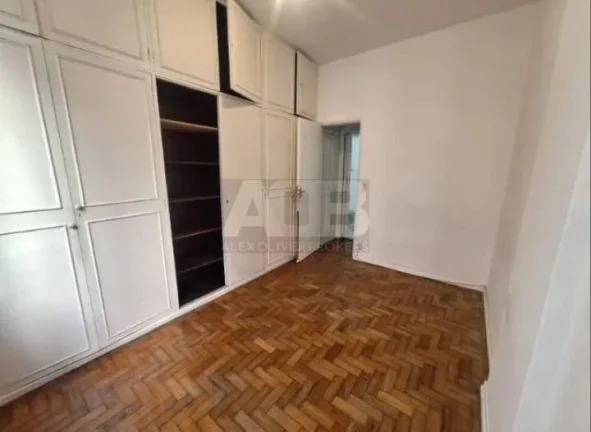 Imagem Apartamento à venda no Leme, 48m2, 2Quartos, na R. Dias Lopes.