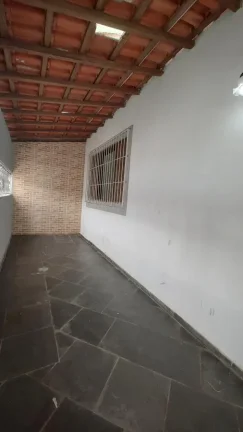 Imagem Casa para Venda em Praia Grande, Caiçara, 2 dormitórios, 1 suíte, 2 banheiros, 4 vagas