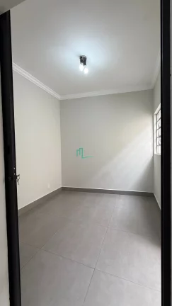Imagem IMÓVEL COMERCIAL DISPONIVEL PARA ALUGUEL NA RUA VOLUNTARIOS DA FRANCA AO LADO DA PRAÇA DO CENTRO DE FRANCA/SP