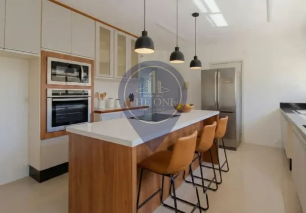 Imagem Luxuoso apartamento de 3 quartos na Vila Monumento, São Paulo-SP: 182m², 1 suíte, 2 salas, 4 banheiros e vaga de garagem.