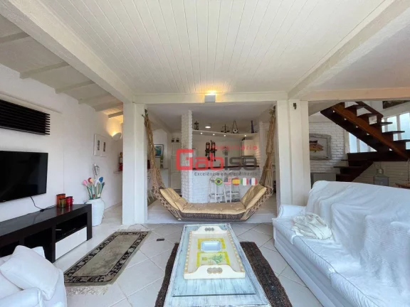 Imagem Casa com 3 dormitórios à venda, 130 m² por R$ 1.800.000,00 - Geribá - Armação dos Búzios/RJ