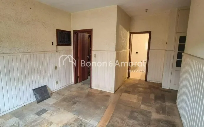 Imagem Casa à Venda no Jardim Sorirama (bolsão) - Sousas, Campinas/SP

Com arquitetura charmosa e espaço...