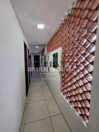 Imagem Casa Alto Padrão em Olinda uma quadra do mar 4qtos 2vgs piscina churrasq. quintal financia