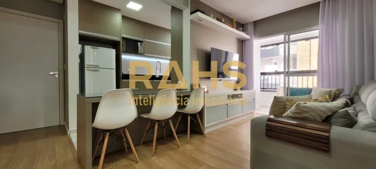 Imagem Ótimo apartamento com 3 quartos, sendo 1 suíte, localizado no bairro Costa e Silva, próximo a Pan...