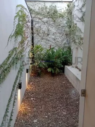 Imagem Casa Comercial de Alto Padrão para Locação em São Paulo-SP, Jardim América: 9 salas, 6 banheiros, 5 vagas, 230m².