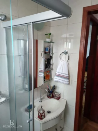 Imagem "Apartamento de 3 dormitórios com sacada, duas vagas de garagem e lazer em ótima localização"