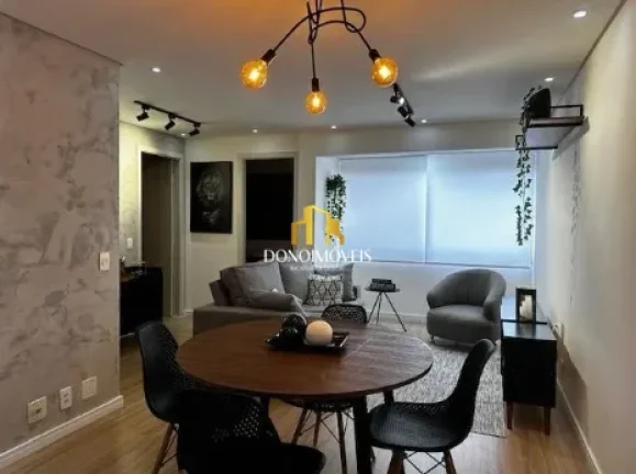 Imagem Apartamento confortável e moderno. Conta com 1 suíte ampla com armários e closet, espaço privati...