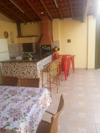 Imagem Casa 3 dormitórios sendo 1 suíte à venda, Recreio Anhangüera, Ribeirão Preto.