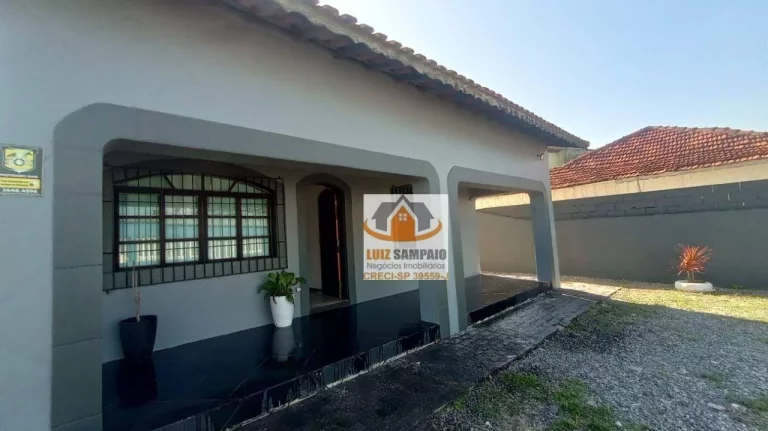 Imagem Oportunidade - Casa c/piscina - Frente ao Mar - Baln. Flórida