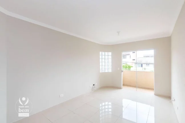 Imagem Sobrado com 4 Quartos, 1 Suite, 3 Vagas, com Lareira e Churrasqueira à venda, 207 m² por R$ 1.200.000,00 - Bom Retiro - Curitiba/PR