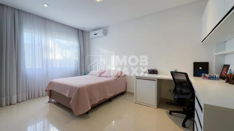 Imagem Quadra 10 Conjunto A Jardim Botânico 3 com 4 quartos 3 suítes