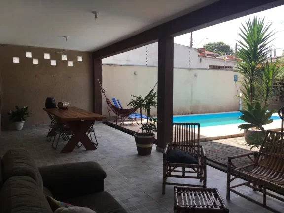 Imagem Sobrado com 3 dormitórios à venda, 180 m² por R$ 830.000,00 - Residencial União - São José dos Campos/SP