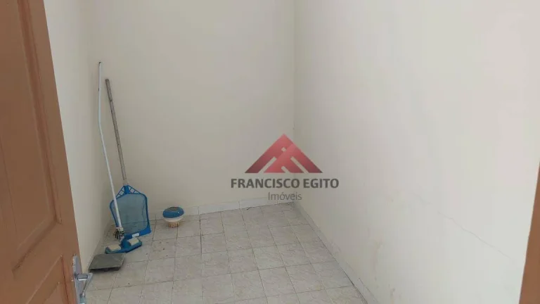 Imagem Casa com 3 dormitórios à venda, 250 m² por R$ 300.000,00 - Neves - São Gonçalo/RJ