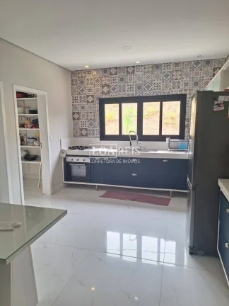 Imagem Vale dos Lagos | 3 Dorms (1 Suíte) | 6 Vagas | 399 m²