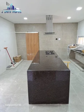 Imagem CASA MODERNA, NOVA, ACABAMENTOS ALTO PADRÃO- 5 SUÍTES. PISCINA AQUESCIDA