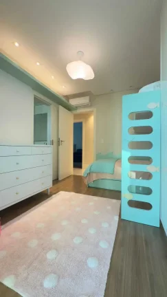 Imagem Apartamento alto padrão com 3 suítes e 3 vagas de garagem na Praia Brava Itajaí/SC