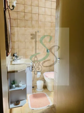 Imagem Venda de Apartamento no Jardim Garcia, Campinas. 3 dormitórios, sala, cozinha, lavanderia, 1 banheiro, 1 lavabo, 1 vaga de garagem descoberta,