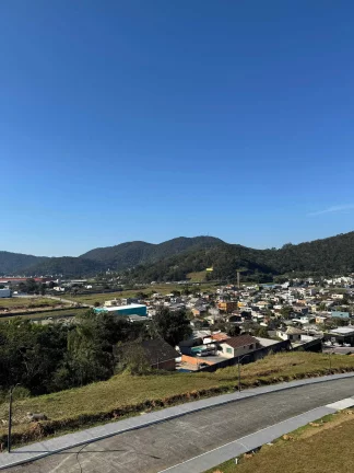 Imagem Terreno com 382,51m² em condomínio fechado no bairro Nova Esperança em Balneário Camboriú