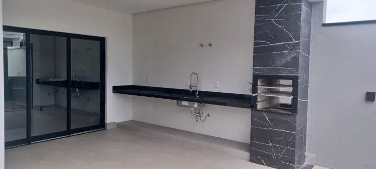 Imagem CASA TÉRREA - AMPLA E CONFORTÁVEL - CONDOMÍNIO MONTE VERDE - MONTE MOR