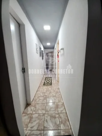 Imagem Excelente Casa de Esquina com Ambientes Amplos e Confortáveis