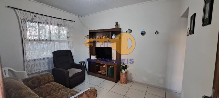 Imagem CASA COM 3 DORMITÓRIOS A 300M DO MAR