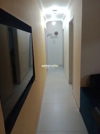 Imagem Com apartamento amplo de 106m2, com 3 dormitórios e 2 vagas de garagem