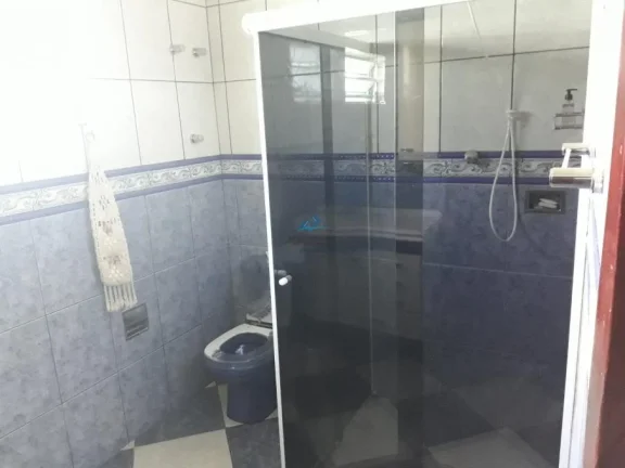 Imagem Casa à Venda no Centro de Carapicuíba com Terreno 600m²