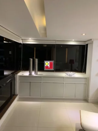 Imagem Vendo 2Q(1S), depd, alto, vista mar e lagoa, R$1.500.000,00, luxuoso, clean, decoração maravilhosa, porcelanato, ônibus, clube, tênis, squash, piscina