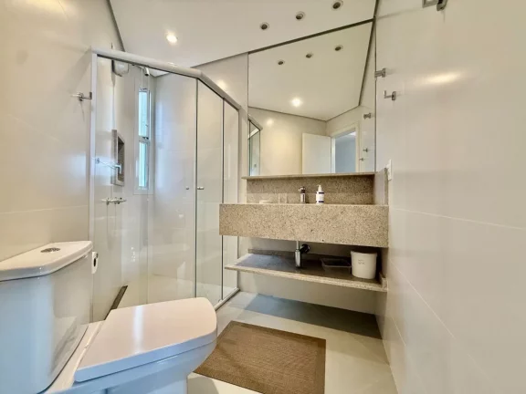 Imagem Apartamento à venda em Riviera de São Lourenço Módulo 06: 3 quartos, 2 suítes, 2 salas, 2 vagas, 149m². Venha conferir!