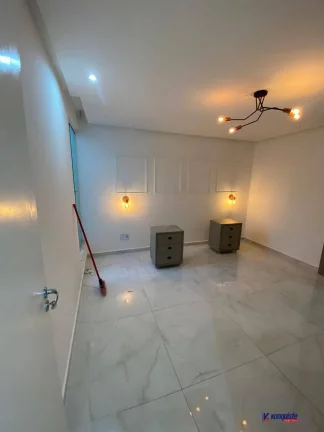 Imagem VENDO CASA 2/4 CONDOMÍNIO CASAS DE TURIM
