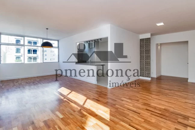 Imagem Apartamento à venda no Ed. Itapuã com 176m2, 2 quartos (1 suíte) e 1 vaga fixa.