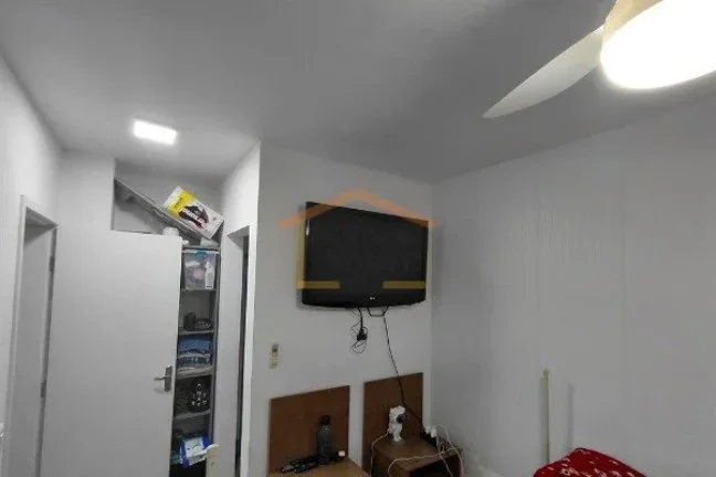 Imagem Apartamento reformado, 3 dormitórios, sendo 1 suíte, sala para 2 ambientes, sacada, cozinha com ar...