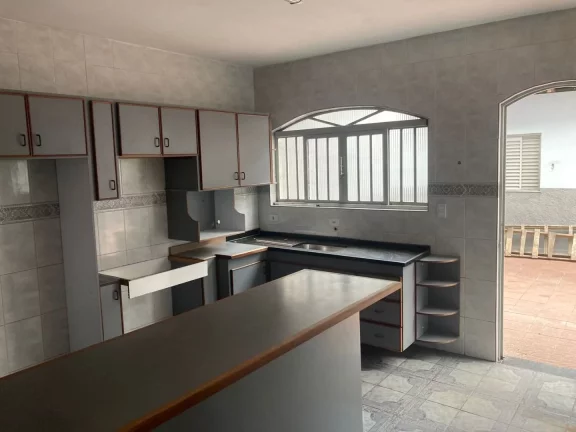 Imagem Sobrado com 4 dormitórios à venda, 236 m² por R$ 840.000,00 - Jardim Medina - Poá/SP