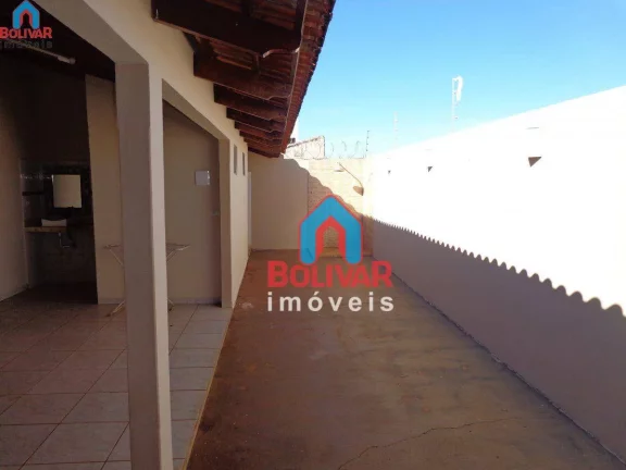 Imagem Casa com 3 dormitórios à venda por R$ 450.000,00 - Karfan II - Itumbiara/GO