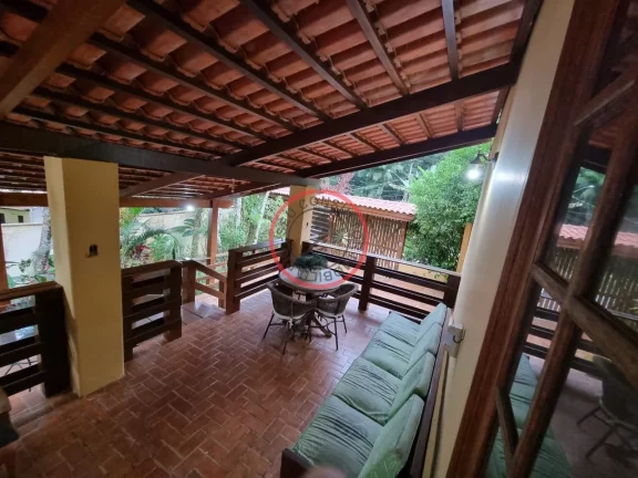 Imagem Casa ampla , estilo colonial ,com 5 suítes , piscina, sauna casa de caseiro , área gourmet , junto a natureza