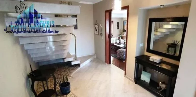 Imagem CASA 330m², TERRENO 1.500m². IMPECÁVEL E COM MUITO CHARME -