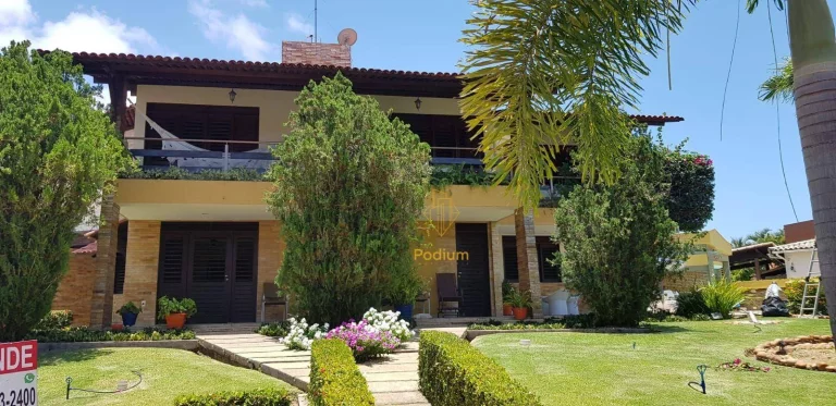 Imagem Casa estilo francesa com área de lazer em condomínio fechado no Portal do Sol - CA0041