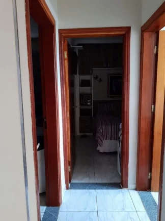 Imagem Apartamento disponível, com 02 dormitórios, sala de visita com sacada telada, banheiro social com ...