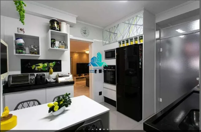 Imagem Apartamento de Alto Padrão com Espaços Amplos e Iluminação Natural