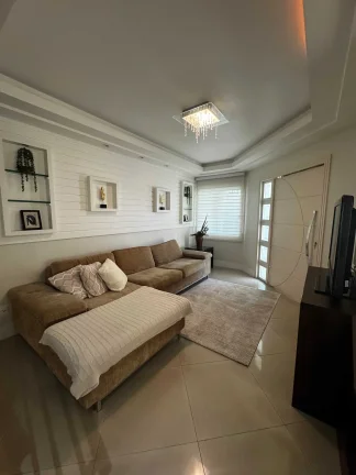 Imagem Casa alto padrão com edícula nos fundos 4 dormitórios sendo 2 suítes 4 vagas no Fiuza Lima em Itajaí