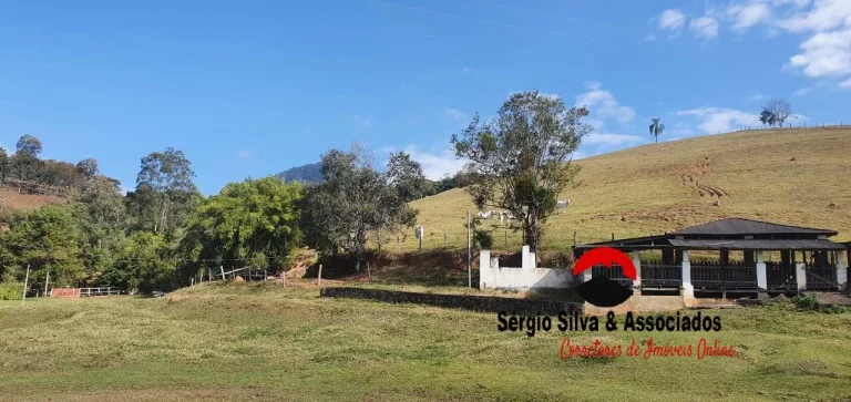Imagem Sítio Com 10,5 hectares de Área Para Venda á 60 km de Campos do Jordão/SP.